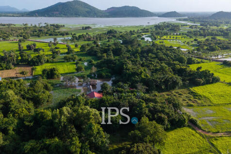 2 Bedroom Villa  For Sale - Tuek Chhuo, Kampot