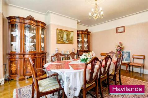 Woodland Way N21 3PY-19.jpg