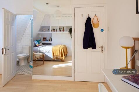r.6 With Ensuite