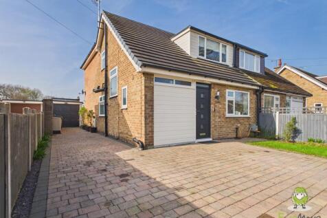 Front EmilyDimelowEwemoveWhitchurchandNantwich