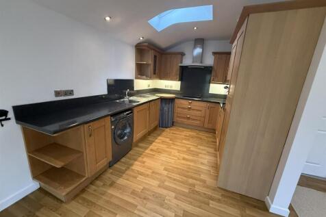 Fitted kitchen