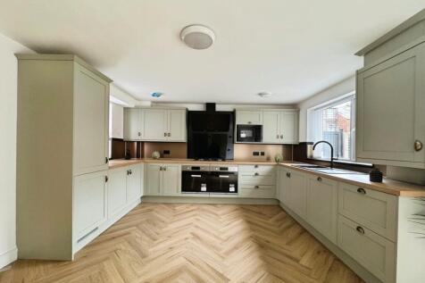 Show Home Photograph