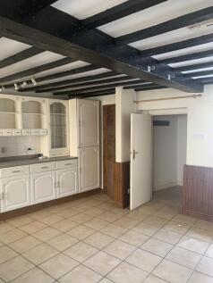 Marshfield Road,Chippenham,SN15 photo 4