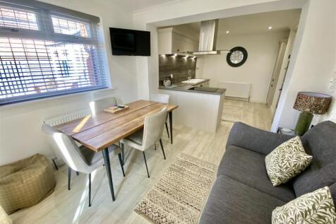 Bramleys Estate Agents - Parker Lane - Mirfield (1