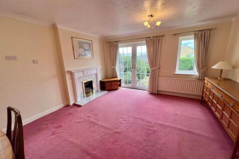 Bramleys Estate Agents - Badget Hill - Rastrick (8