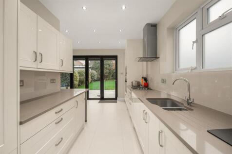Lennox Gardens, Dollis Hill, NW10 photo 4