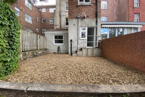 Rear Access / Garden