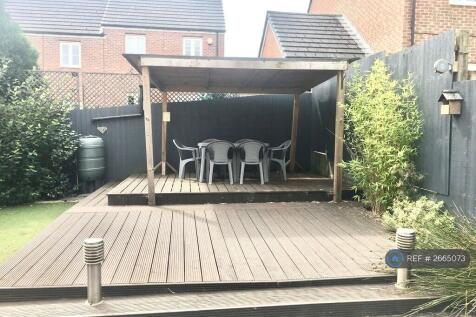 Rear Outdoor Decking Area