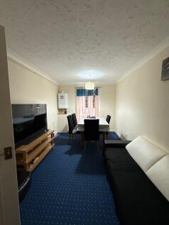 LOUNGE- FLAT 7
