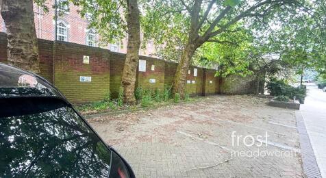 177 Hammersmith Road Hammersmith W6 office to let West Londonparking.jpg