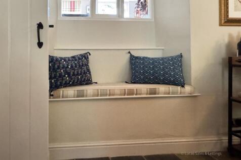 14 Church St Isham-09.jpg