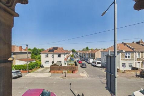 CAM01576G0-PR0392-STILL018.jpg