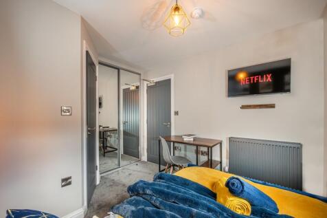 Newhall Street, Swindon, Wiltshire, SN1 photo 5