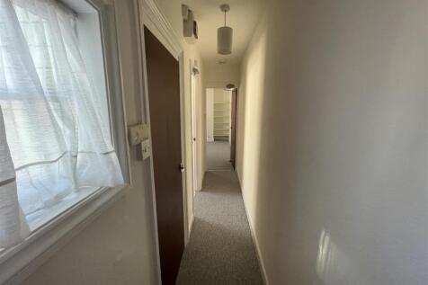 Wellington Road, Taunton photo 3