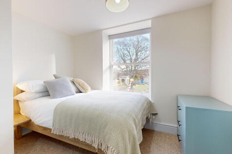 Flat 1 room 4d