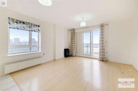 2-bed flat on Forty Lane, Wembley, HA9, £2,000/mo