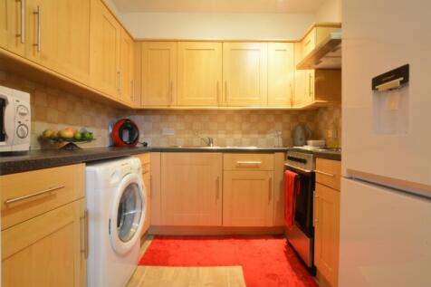 Station Way, Crawley, RH10 photo 4