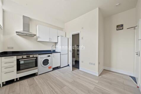 Flat 3, 426 West Green Road N15 3PU-With Watermark