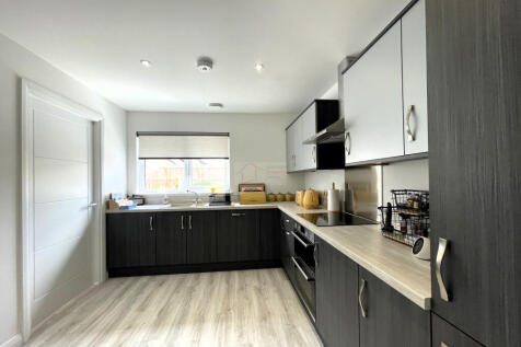 Kitchen a.JPG