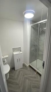 *En-Suite* Market Place, Mansfield photo 3