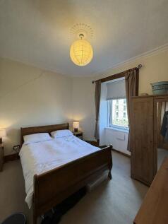 2-bed flat on Milton Street, Abbeyhill, Edinburgh, EH8, £1,375/mo