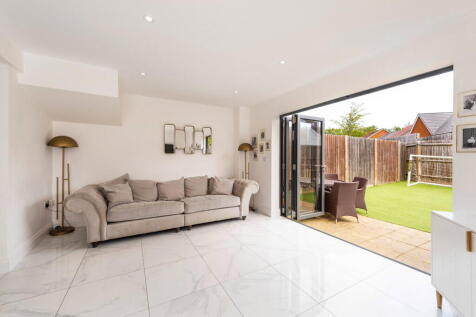 Nisbett Drive, Borough Green, Sevenoaks, TN15 photo 4