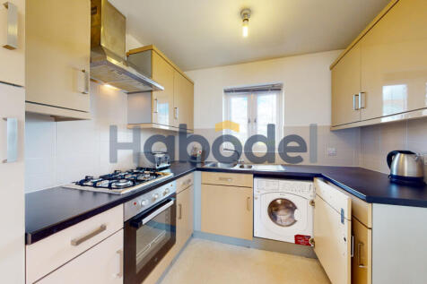 24 Hawshaw Bank, Hoyland, Barnsley, S74 9ND photo 2