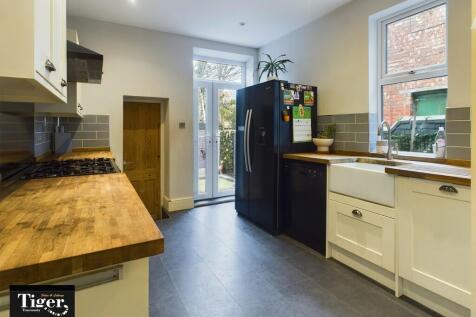 CAM02176G0-PR0176...