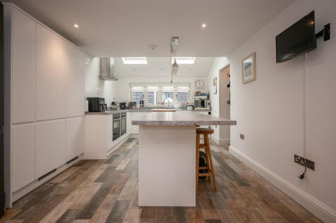 34FreemanStreet,W...