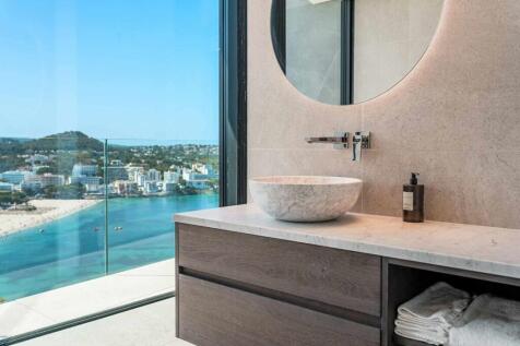 16-santa-ponsa-Meerblick-Villa in moderner Architektur-kaufen-waschbecken