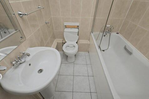 Tenterden Road - Bathroom