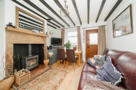 Living Room.jpg