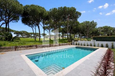 Luxury 4 Bedroom Villa with Swimming Pool in First Line of Golf, Vilamoura