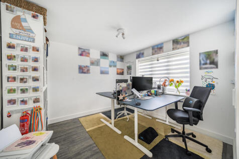 1314440368598d63ed29b