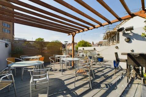 FIRST FLOOR OUTSIDE TERRACE AREA