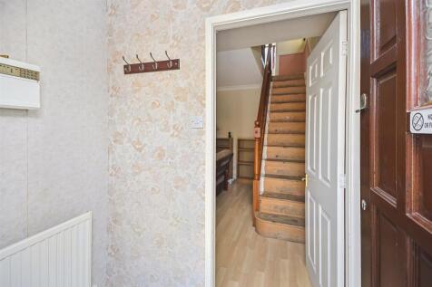 1 Fearnham Close Entrance.jpg