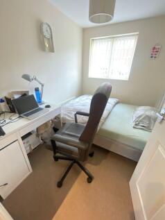 Bedford bedroom 2.jpg