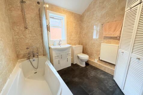 First Floor Bathroom