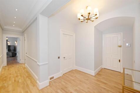 3-130-Mount-Street (11).JPG