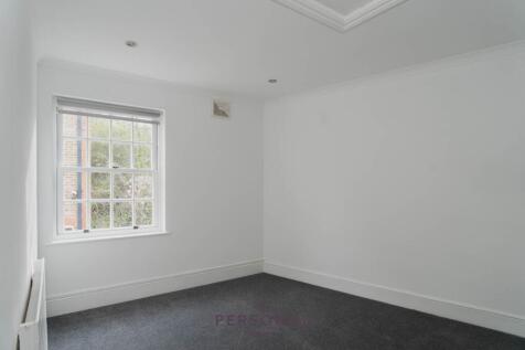 East Street, Epsom photo 5