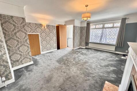 Malvern Avenue, Nuneaton, CV10 photo 4