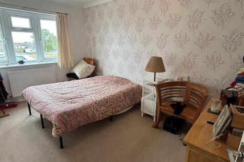 Hillcrest, Kirby-le-soken, Frinton-on-Sea photo 4