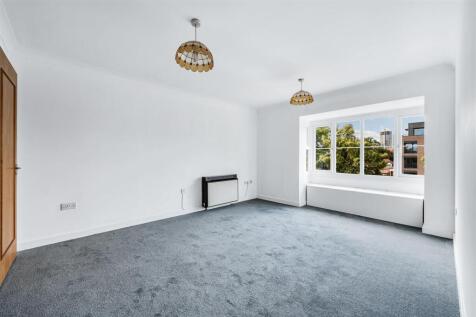 93 Beechwood Grove-4.jpg