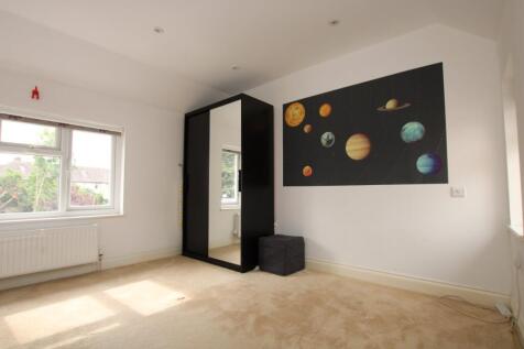 Attewood Avenue, Neasden photo 4