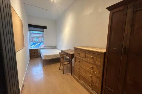 Wilmslow Road, Withington, Manchester, M20 photo 4