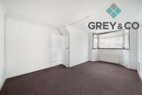 Bamford Avenue Wembley HA0 1NA photo 4