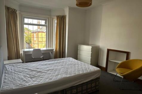 Richmond Wood Road, BH8 photo 5