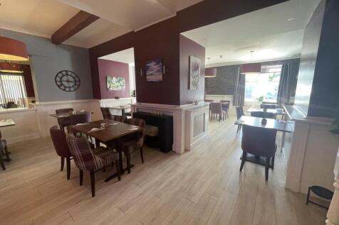 The Crown Hotel, 102 Queen Street, Newton Stewart, DG8 6JW photo 4