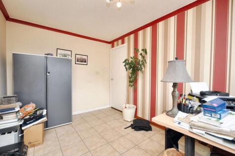 Study/ 3rd Bedroom