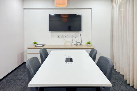 Office to rent Image 5